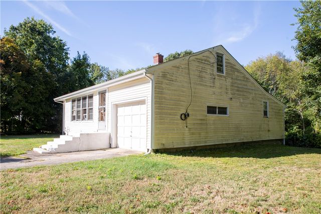 21 Nichols Lane, Westerly, RI 02891