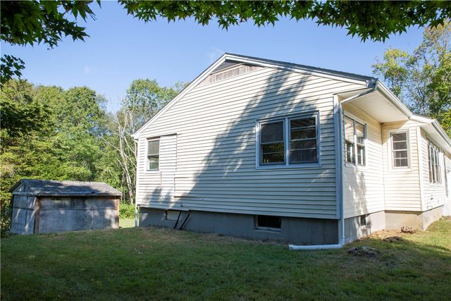 21 Nichols Lane, Westerly, RI 02891