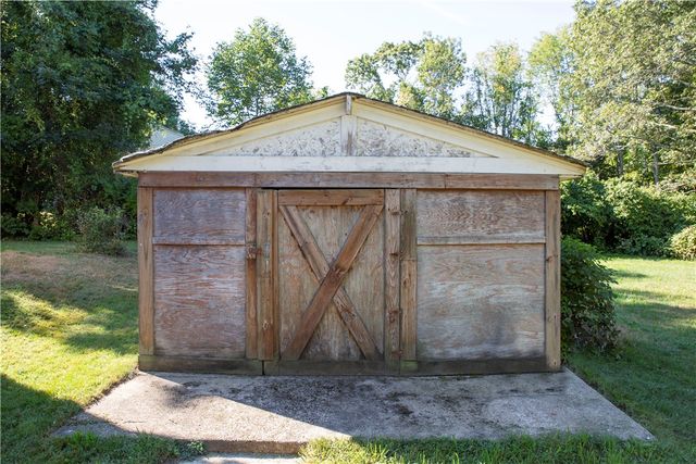 21 Nichols Lane, Westerly, RI 02891