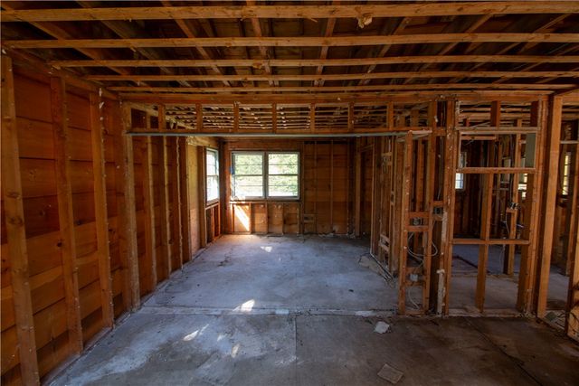 21 Nichols Lane, Westerly, RI 02891