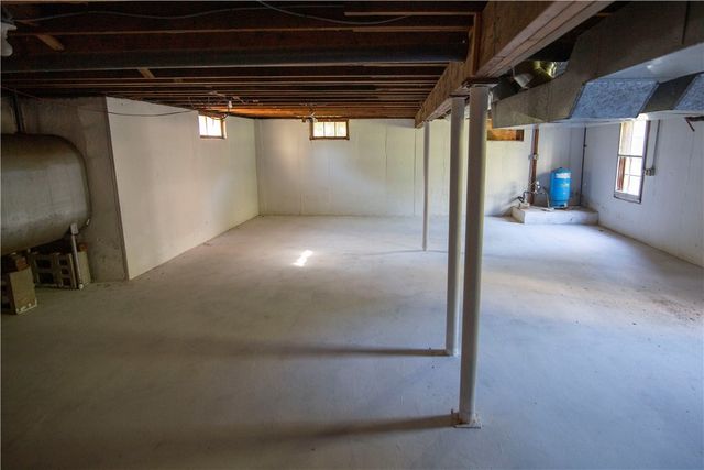 21 Nichols Lane, Westerly, RI 02891