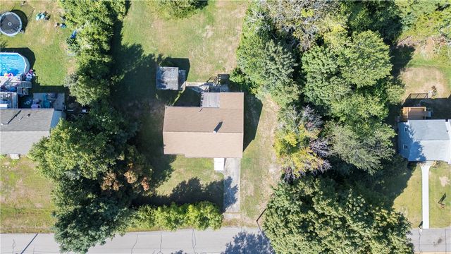 21 Nichols Lane, Westerly, RI 02891