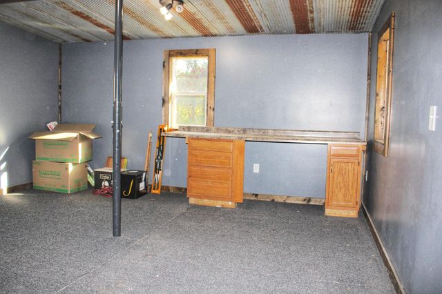 664 Hilltop Drive NE, Hutchinson, MN 55350