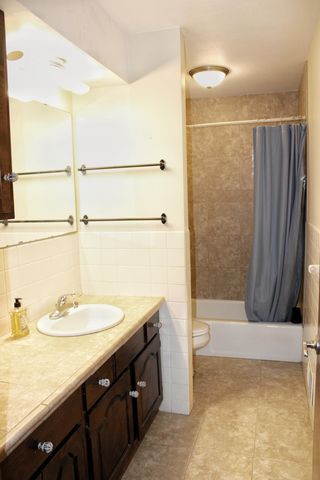 664 Hilltop Drive NE, Hutchinson, MN 55350