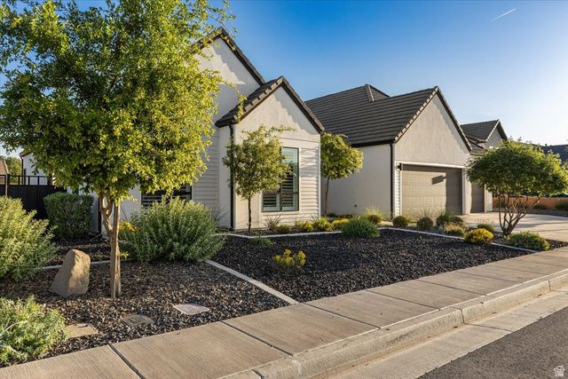 147 W ELINOR LN, Washington, UT 84780