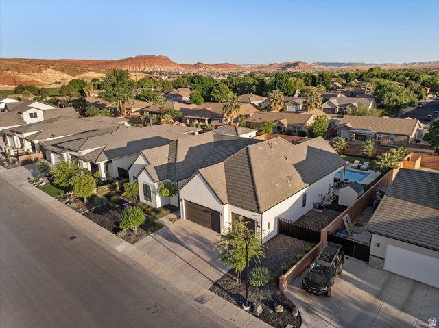 147 W ELINOR LN, Washington, UT 84780