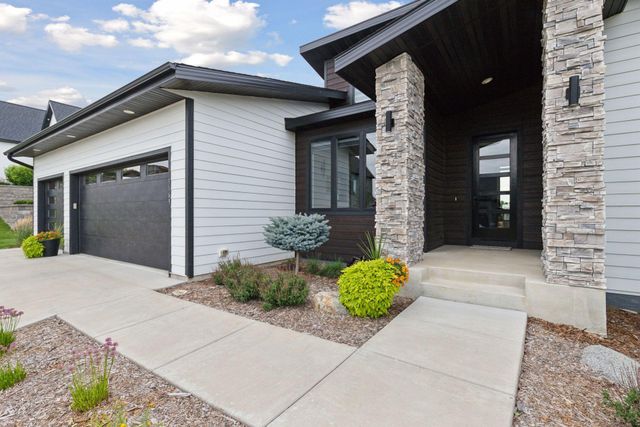 3169 Bella Terra Lane NE, Rochester, MN 55906