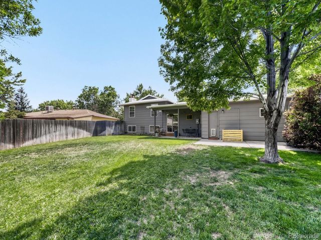 9559 W Eureka Pl, Lakewood, CO 80227