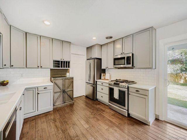 9559 W Eureka Pl, Lakewood, CO 80227