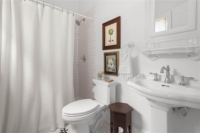 1820 Dauphin Street, Mobile, AL 36606