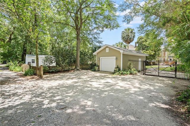 1820 Dauphin Street, Mobile, AL 36606