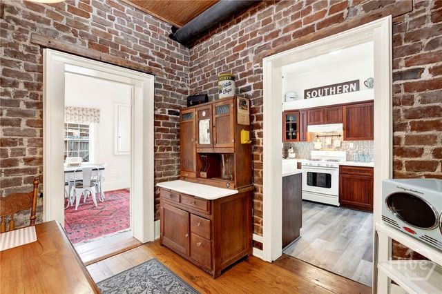 414 E Liberty Street, Savannah, GA 31401