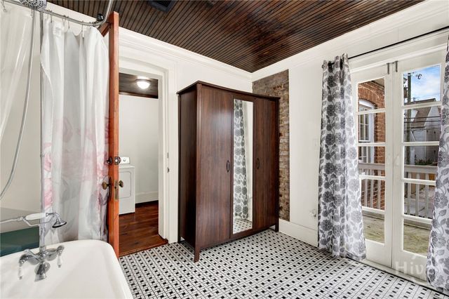 414 E Liberty Street, Savannah, GA 31401