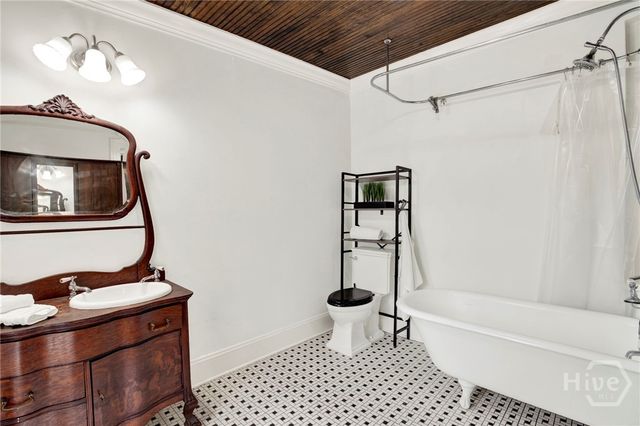 414 E Liberty Street, Savannah, GA 31401