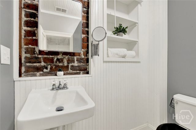 414 E Liberty Street, Savannah, GA 31401