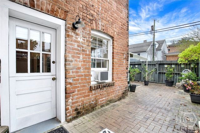 414 E Liberty Street, Savannah, GA 31401