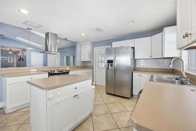 2580 SE 37TH STREET, Ocala, FL 34471