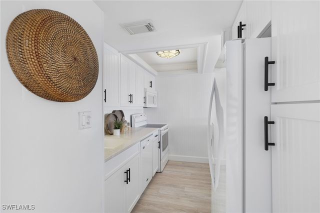 25840 Hickory BLVD 202, Bonita Springs, FL 34134