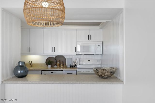 25840 Hickory BLVD 202, Bonita Springs, FL 34134