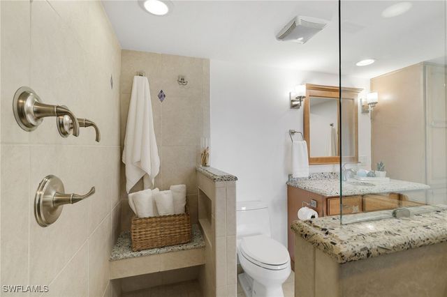 25840 Hickory BLVD 202, Bonita Springs, FL 34134