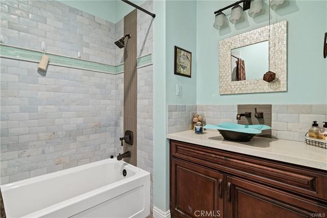 46 Snowdrop Tree, Irvine, CA 92606