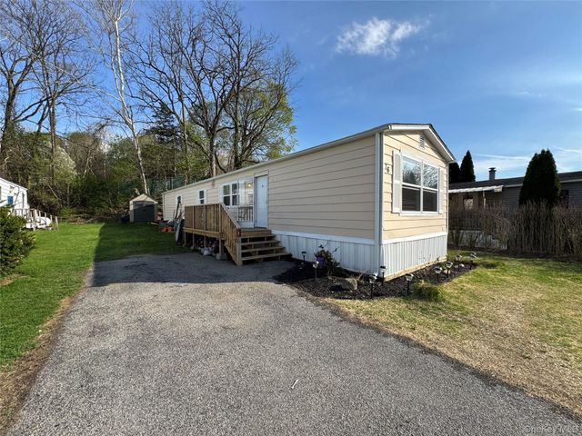621 Sheafe Rd 76, Poughkeepsie, NY 12601