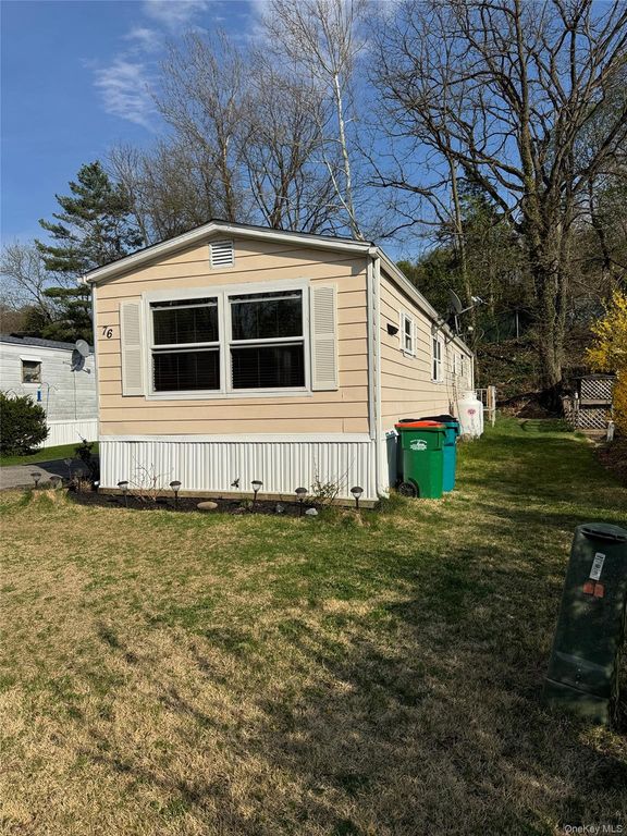 621 Sheafe Rd 76, Poughkeepsie, NY 12601