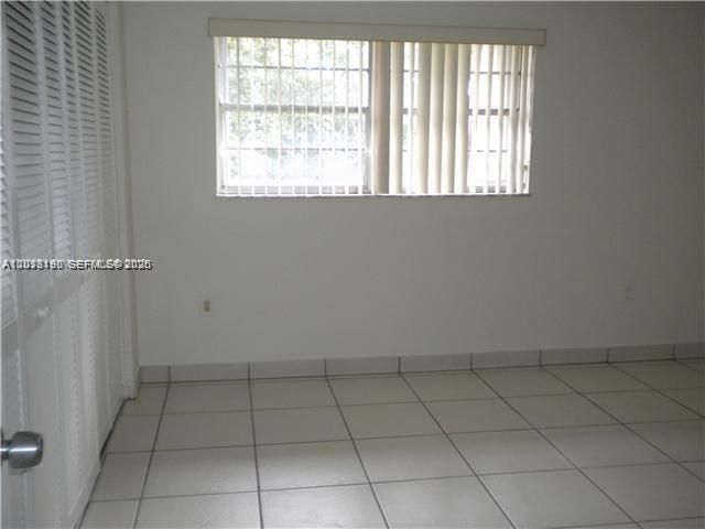 260 NW 107th Ave 207, Miami, FL 33172