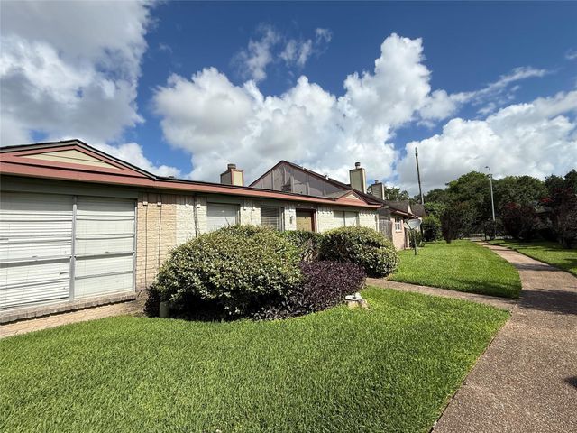 7943 W Airport Boulevard, Houston, TX 77071
