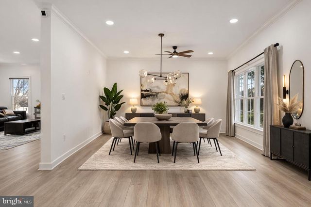 4702 LEIGHFIELD VALLEY DR, Chantilly, VA 20151