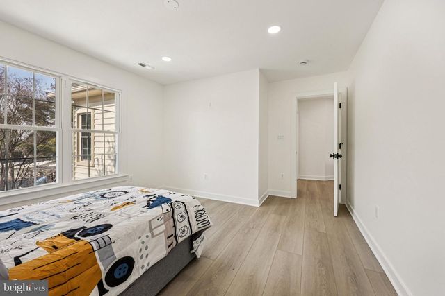 4702 LEIGHFIELD VALLEY DR, Chantilly, VA 20151