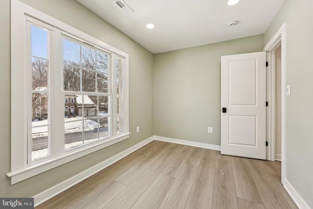 4702 LEIGHFIELD VALLEY DR, Chantilly, VA 20151