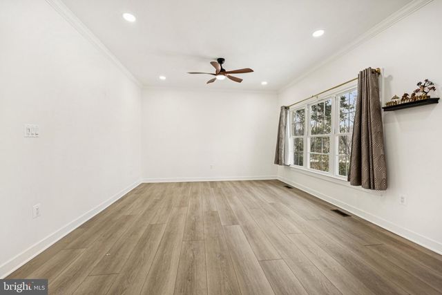 4702 LEIGHFIELD VALLEY DR, Chantilly, VA 20151