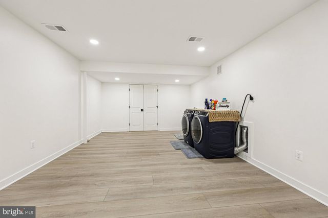 4702 LEIGHFIELD VALLEY DR, Chantilly, VA 20151