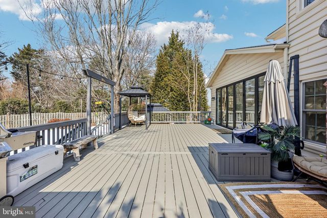 4702 LEIGHFIELD VALLEY DR, Chantilly, VA 20151