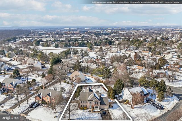 4702 LEIGHFIELD VALLEY DR, Chantilly, VA 20151