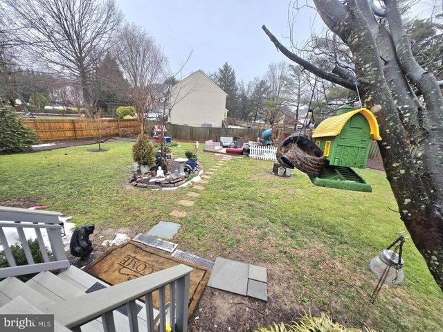 4702 LEIGHFIELD VALLEY DR, Chantilly, VA 20151