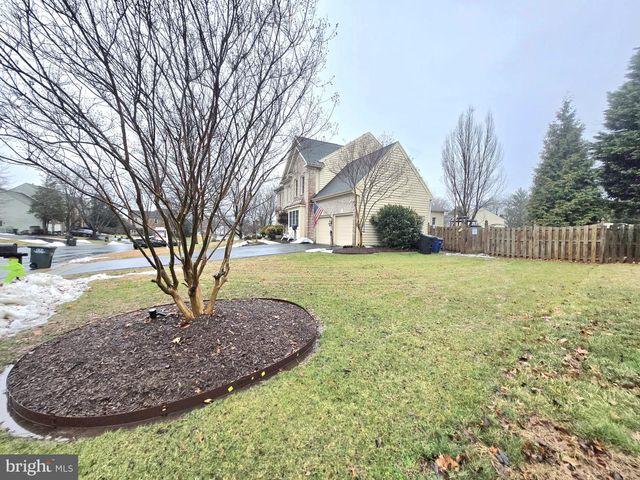 4702 LEIGHFIELD VALLEY DR, Chantilly, VA 20151