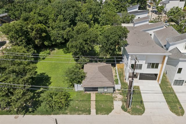 607 S Moore Street, Dallas, TX 75203