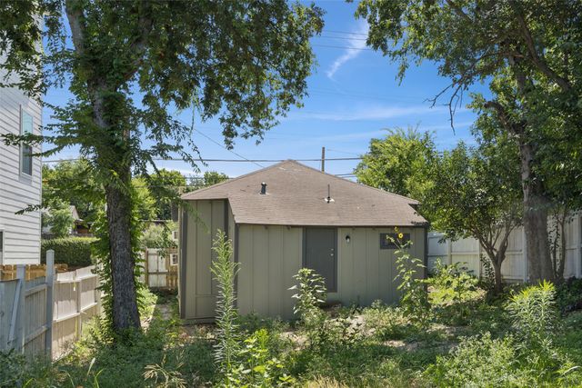 607 S Moore Street, Dallas, TX 75203