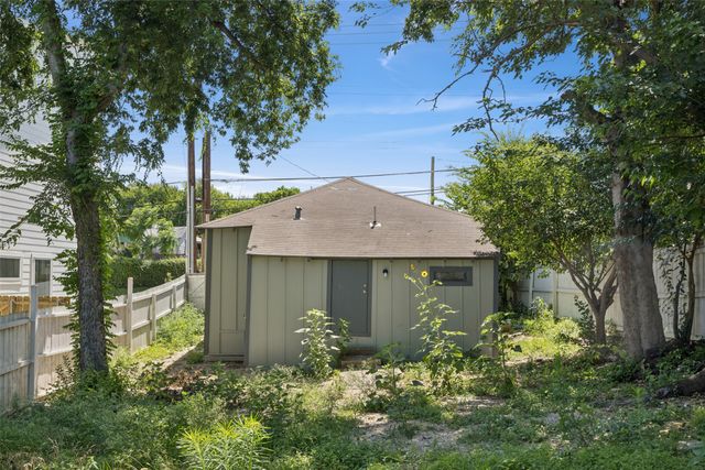 607 S Moore Street, Dallas, TX 75203