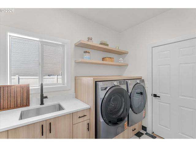 8408 Ne 85TH Dr, Vancouver, WA 98662