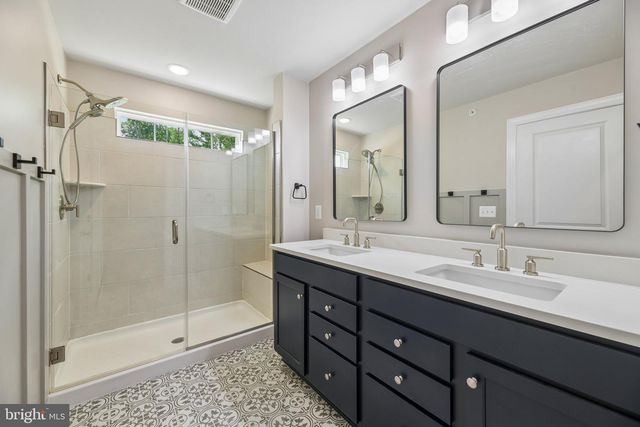 7202 MOUNTAINEER DR, Alexandria, VA 22306
