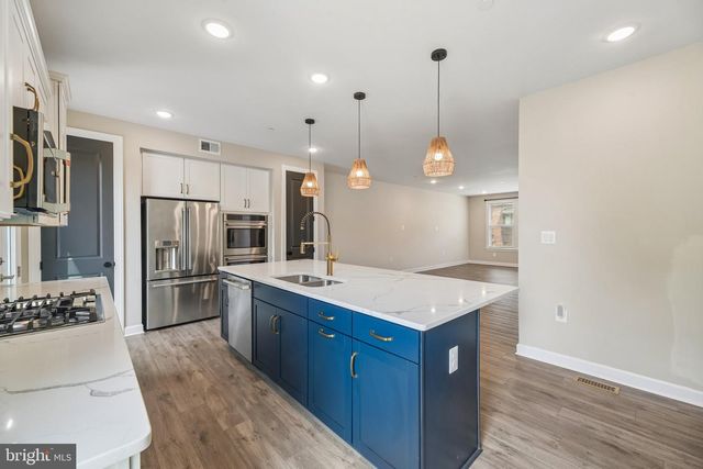 7202 MOUNTAINEER DR, Alexandria, VA 22306