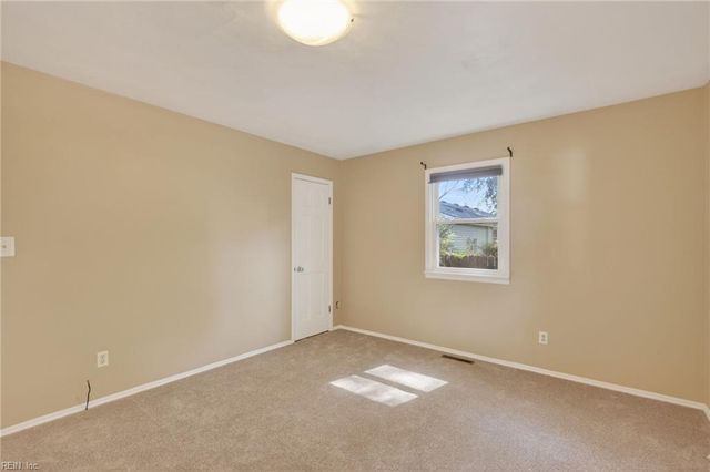 229 Fresno DR, Chesapeake, VA 23322