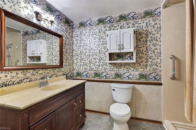 229 Fresno DR, Chesapeake, VA 23322