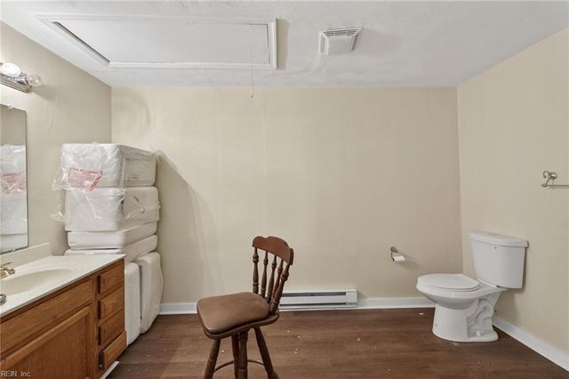 229 Fresno DR, Chesapeake, VA 23322