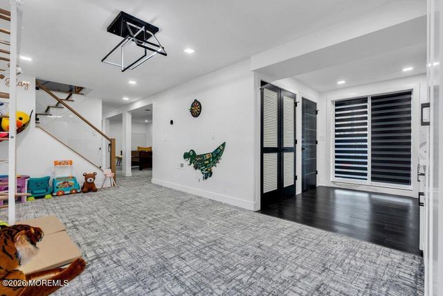19 Beacon Street, Jackson, NJ 08527