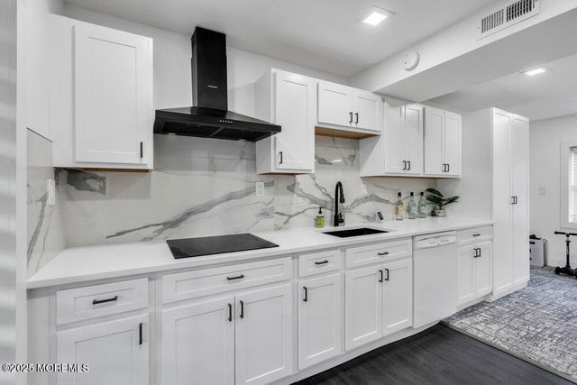 19 Beacon Street, Jackson, NJ 08527