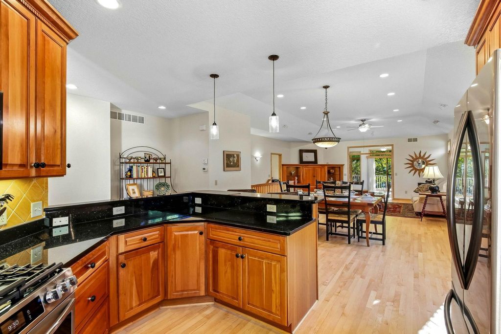 14802 Margaret Place, Minnetonka, MN 55345 — photo 2